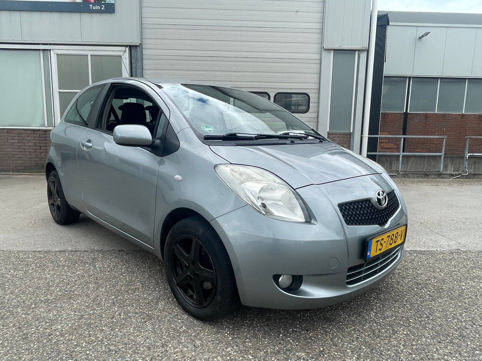 Toyota Yaris 1.3 Automaat Airco Parksensor zuinig NAP✅, Euro 5, Stof, 40 €/maand, 4 cilinders