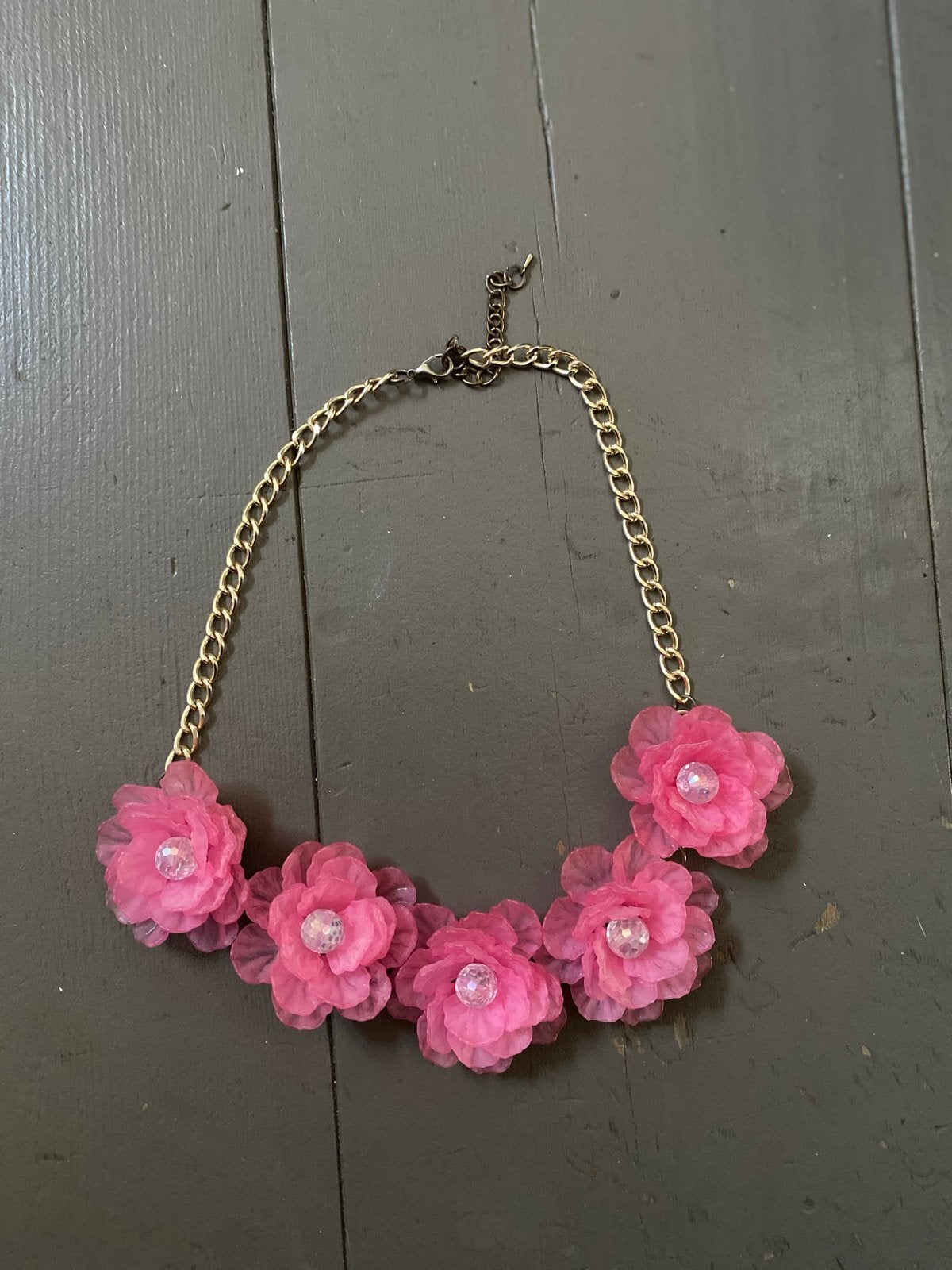 Roze bloemenketting, Sieraden, Tassen en Uiterlijk, Ophalen of Verzenden, Gebruikt, Roze, Overige materialen