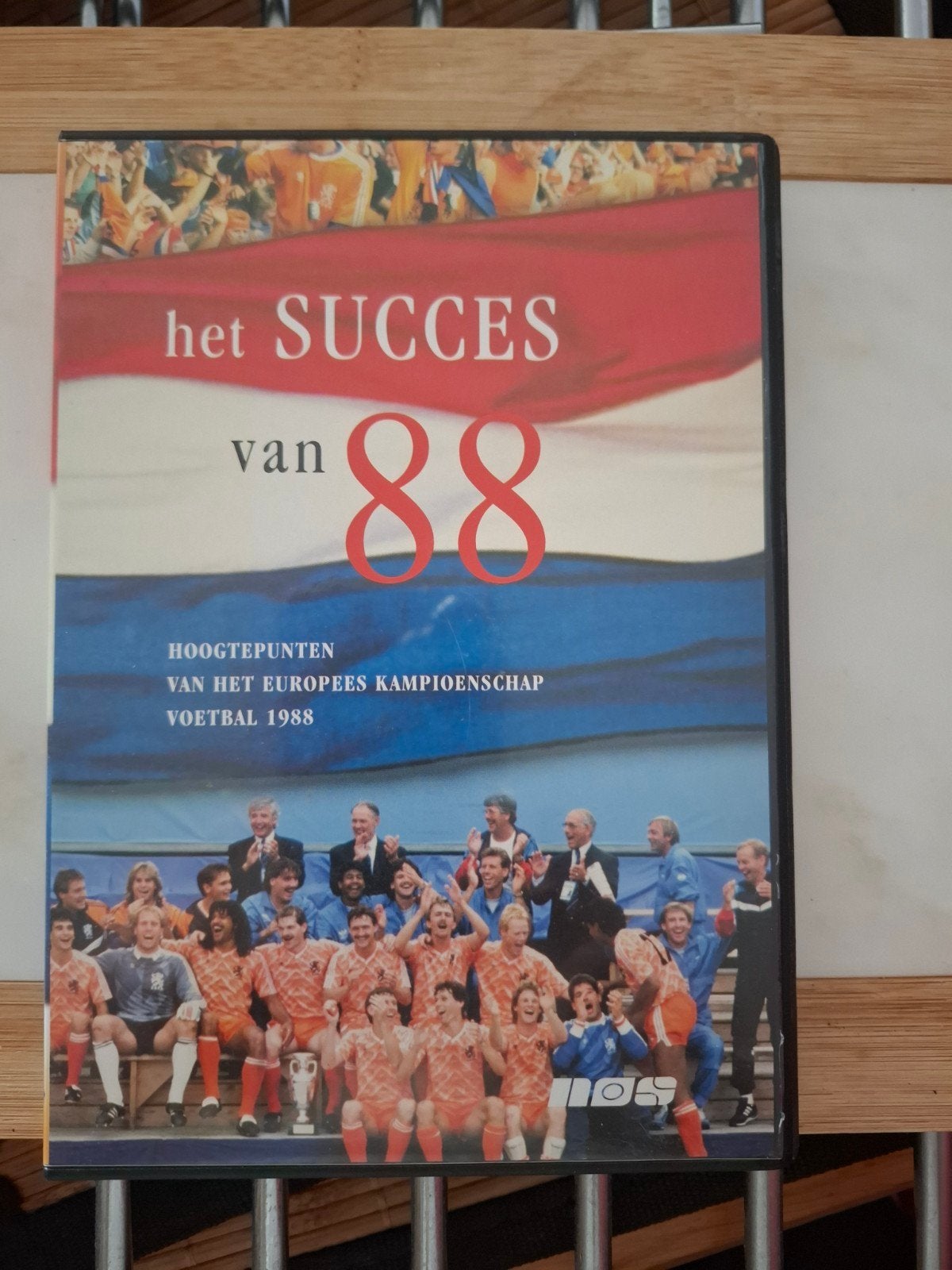Het Succes van 88 - Hoogtepunten EK Voetbal 1988 DVD, Cd's en Dvd's, Gebruikt, Voetbal, Inclusief doosje, Alle leeftijden