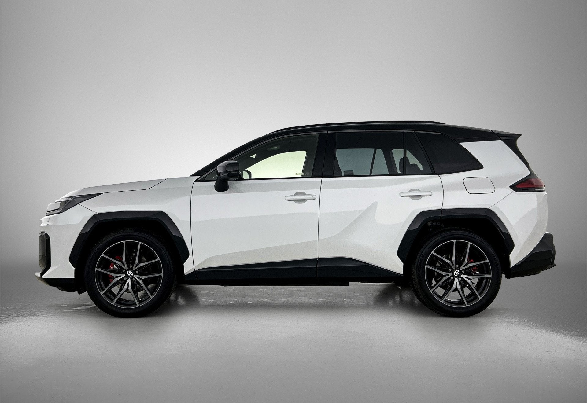 Toyota RAV4 2.5 Hybrid AWD 200 GR Sport | Nieuw model 2026 |, Automaat, Stof, Gebruikt, 4 cilinders