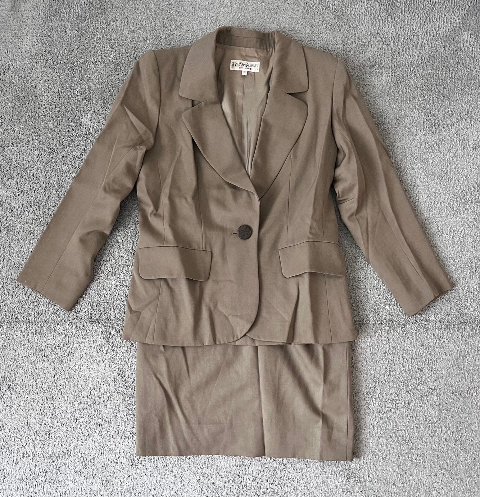 Yves Saint Laurent jas en rok set origineel!, Maat 38/40 (M), Kostuum of Pak, Overige kleuren, Ophalen of Verzenden
