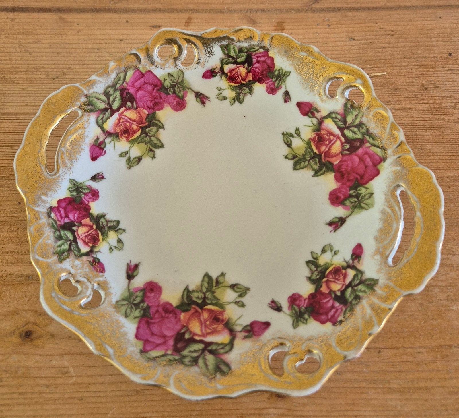 Saji Fine China schaal sierbord met rozen en gouden rand, Huis en Inrichting, Keuken | Servies, Ophalen of Verzenden