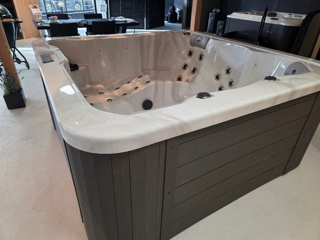 Interhiva Spa / Jacuzzi Malmo showmodel, Ophalen of Verzenden, Nieuw