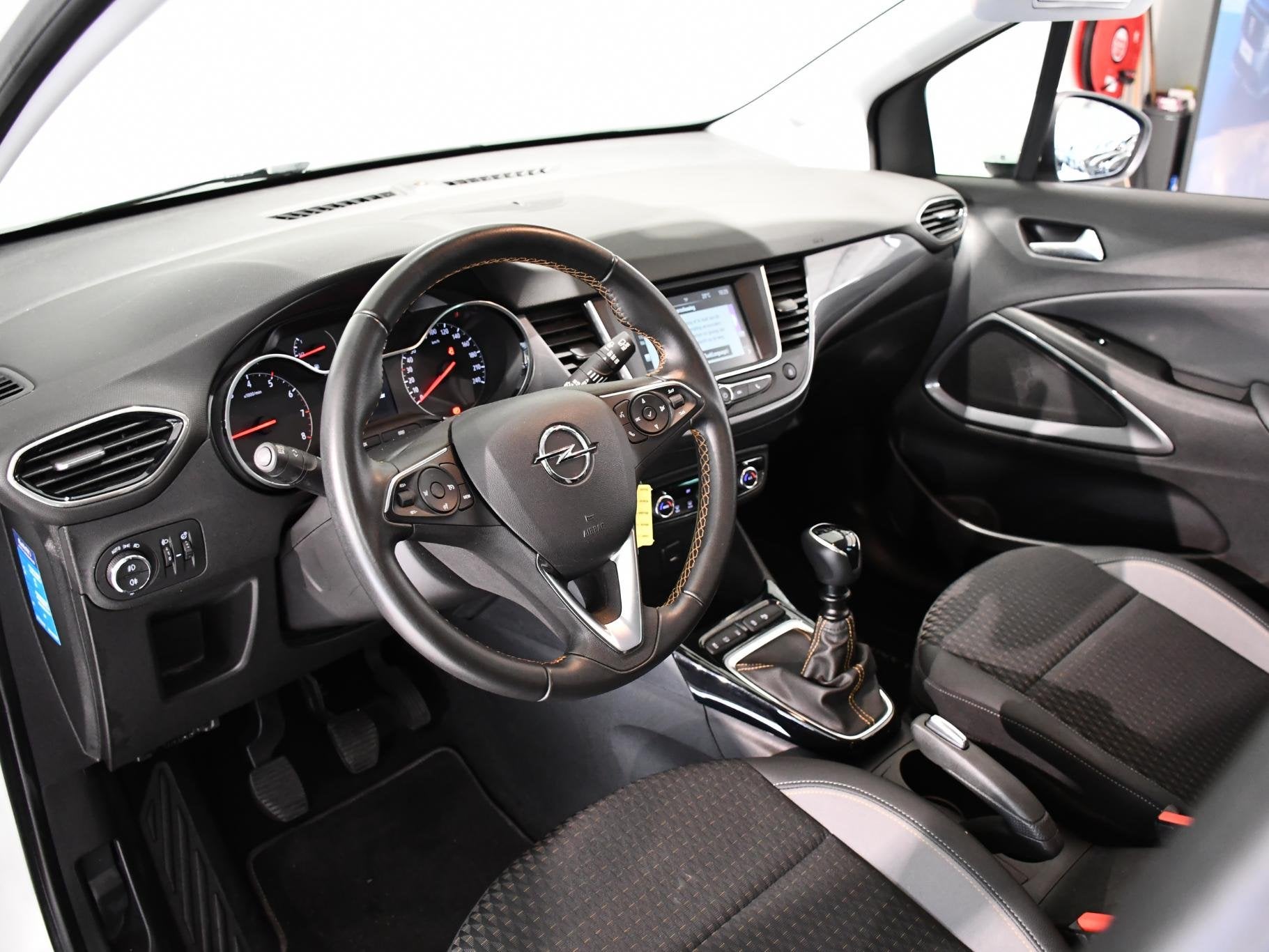 Opel Crossland X 1.2 Turbo Innovation | Apple CarPlay / Andr, Auto's, 12 maanden, Gebruikt, 1199 cc, Wit