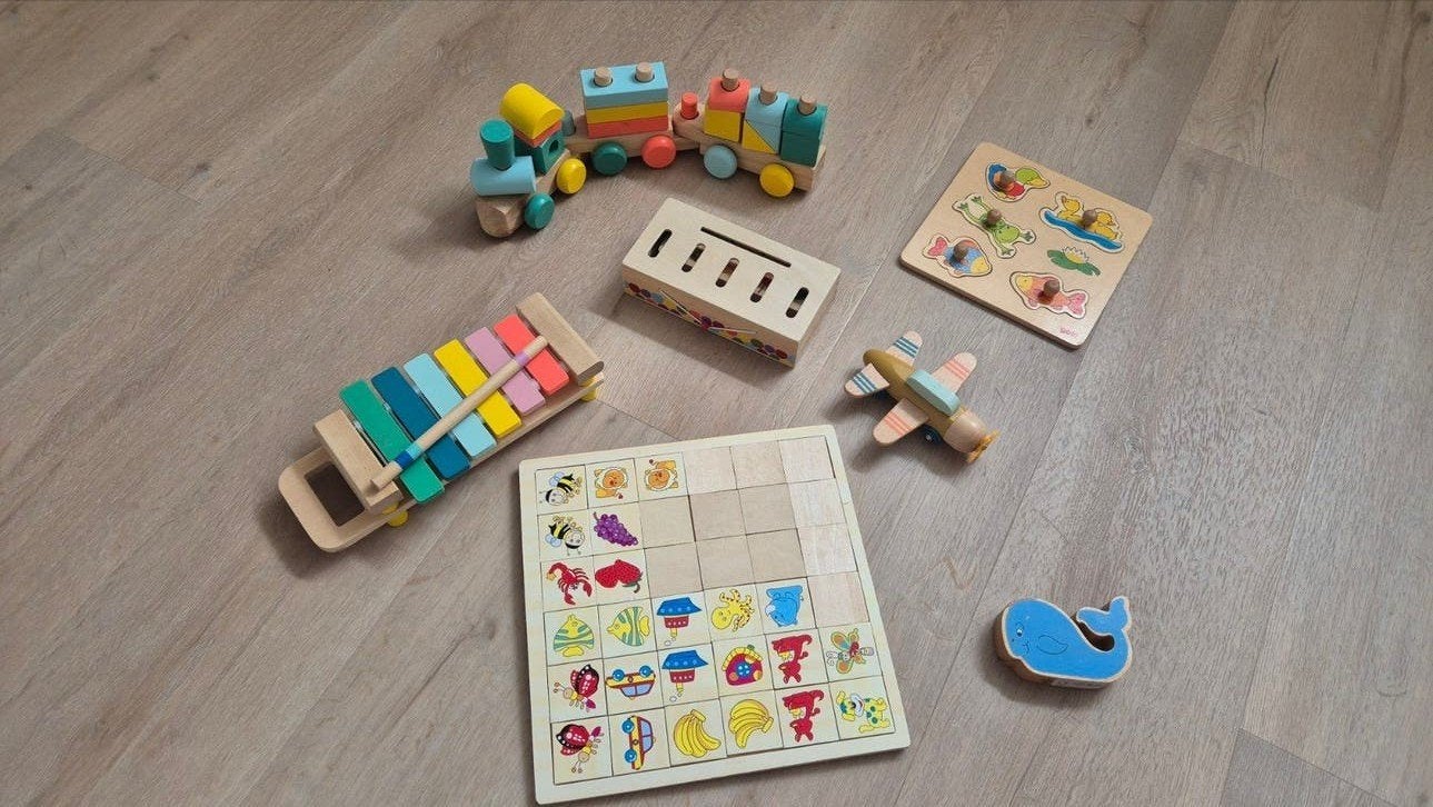 Houten speelgoed set: xylofoon, puzzels en meer, Ophalen of Verzenden, Gebruikt, Overige typen
