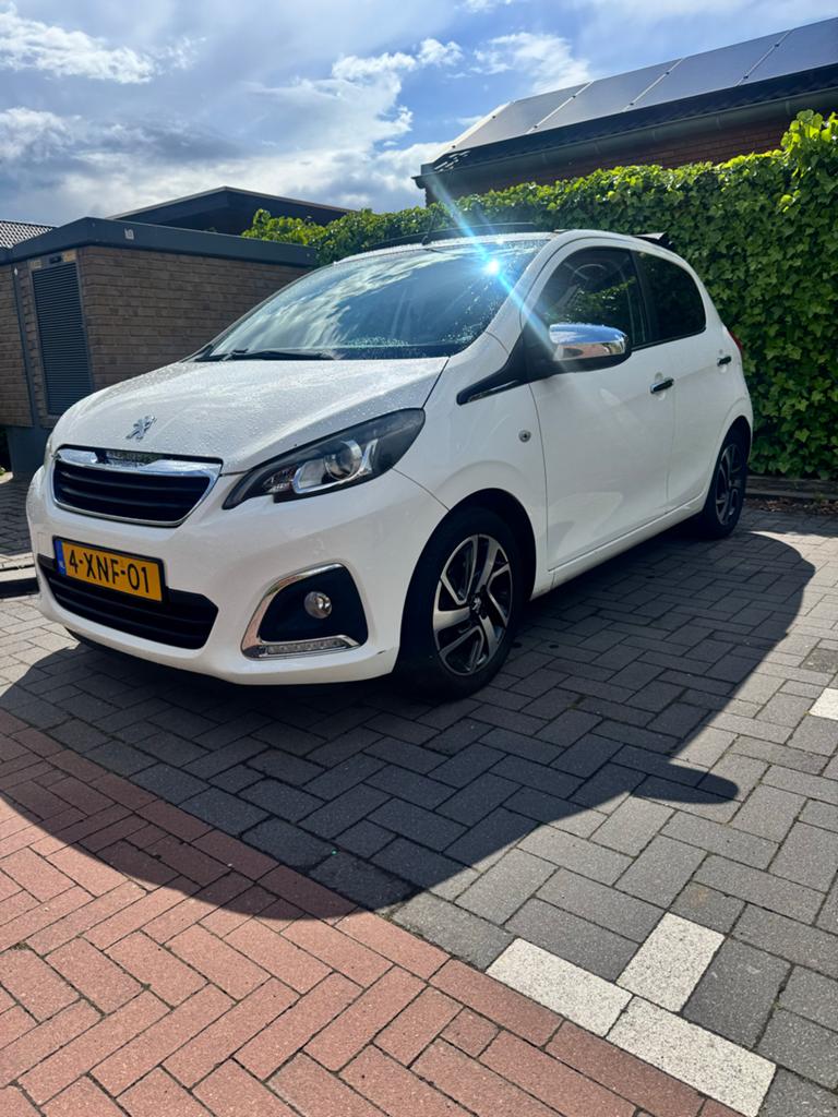Peugeot 108 1.0 12V E-vti 51KW 5DR 2014 Wit, Auto's, Peugeot, Voorwielaandrijving, 31 €/maand, 4 stoelen, Wit