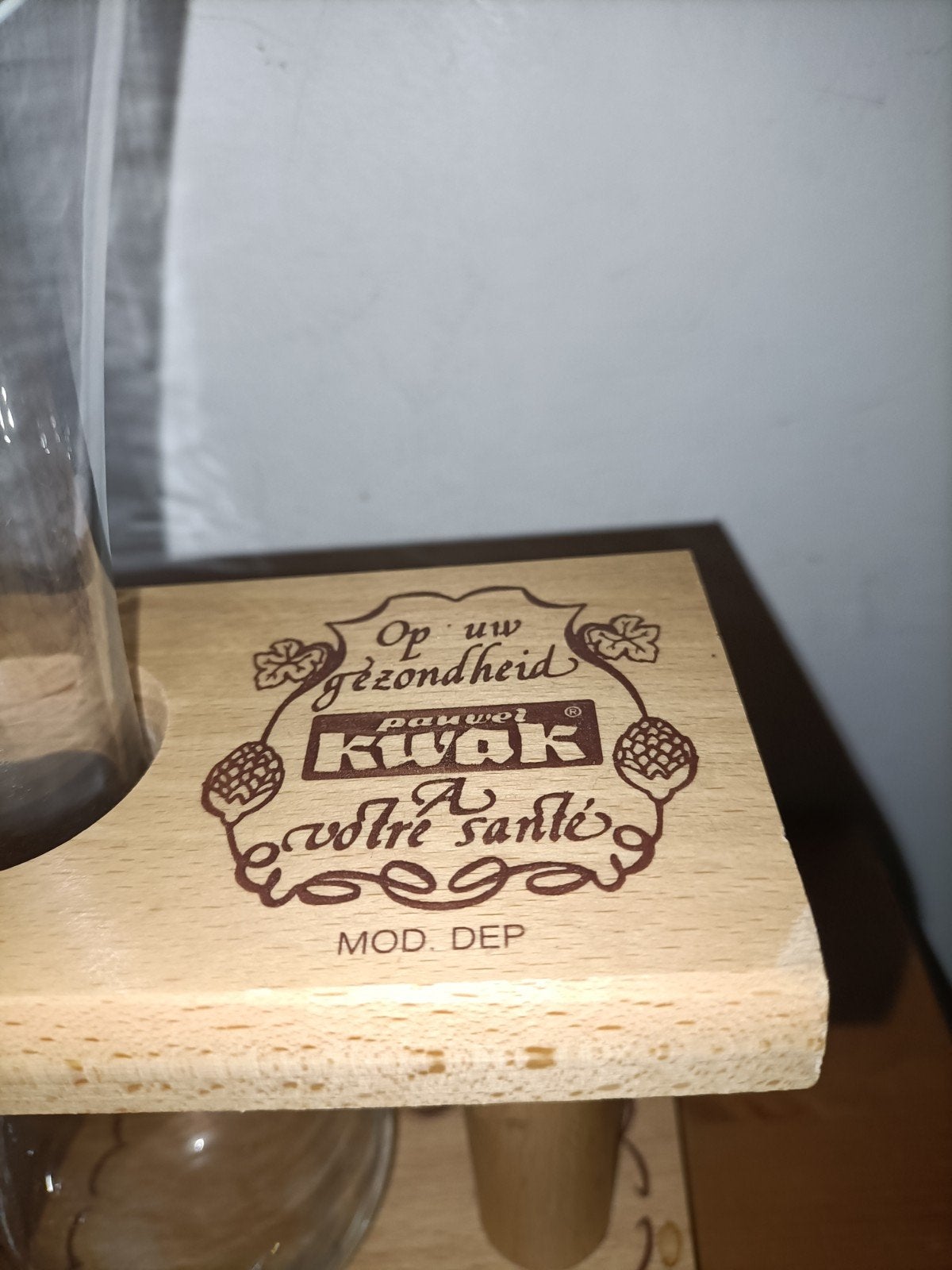 Pauwel Kwak bierglas op houten standaard, Verzamelen, Ophalen of Verzenden