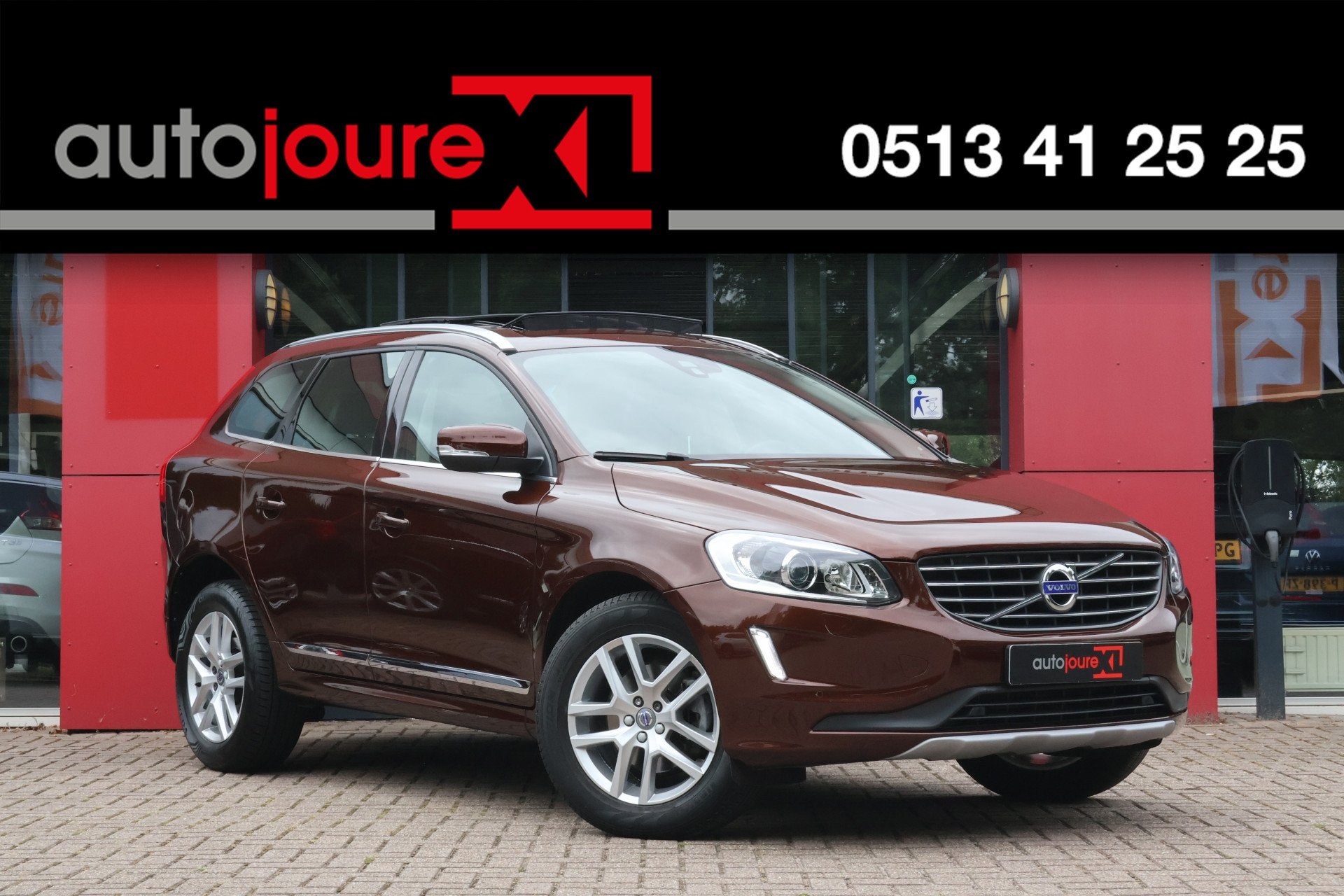 Volvo XC60 2.4 D5 AWD Polar+ | Panoramadak | Leder | Camera, Auto's, Volvo, Automaat, 1698 kg, Gebruikt, Leder