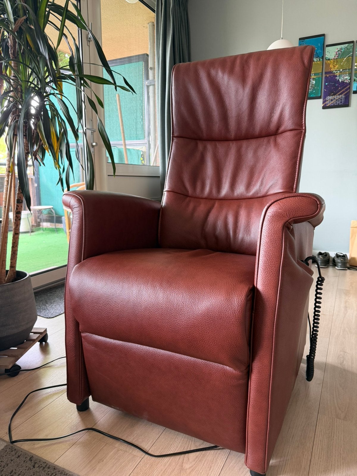 Sta Op Stoel Relaxfauteuil ZGAN!, Ophalen, Minder dan 75 cm, Leer, Zo goed als nieuw