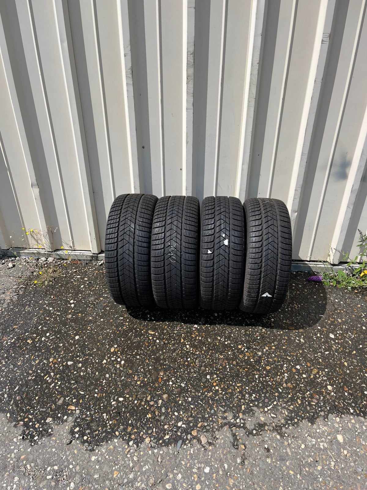 Pirelli breedset winter 225/40R19 & 255/35R19 runflat, 255 mm, Nieuw, Winterbanden, X