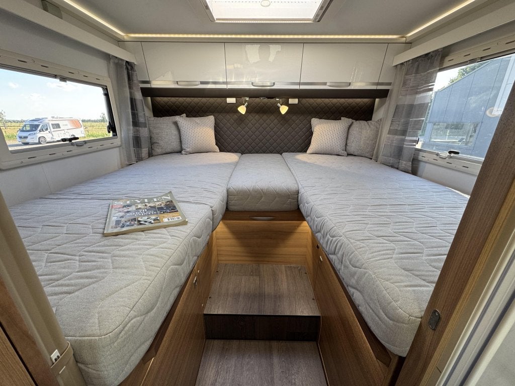 Adria Matrix Supreme 670 SL ALDE Automaat BOMVOL 5 Gordels, Automaat, Standaard zit, Adria Mobil, Vloeistofverwarming