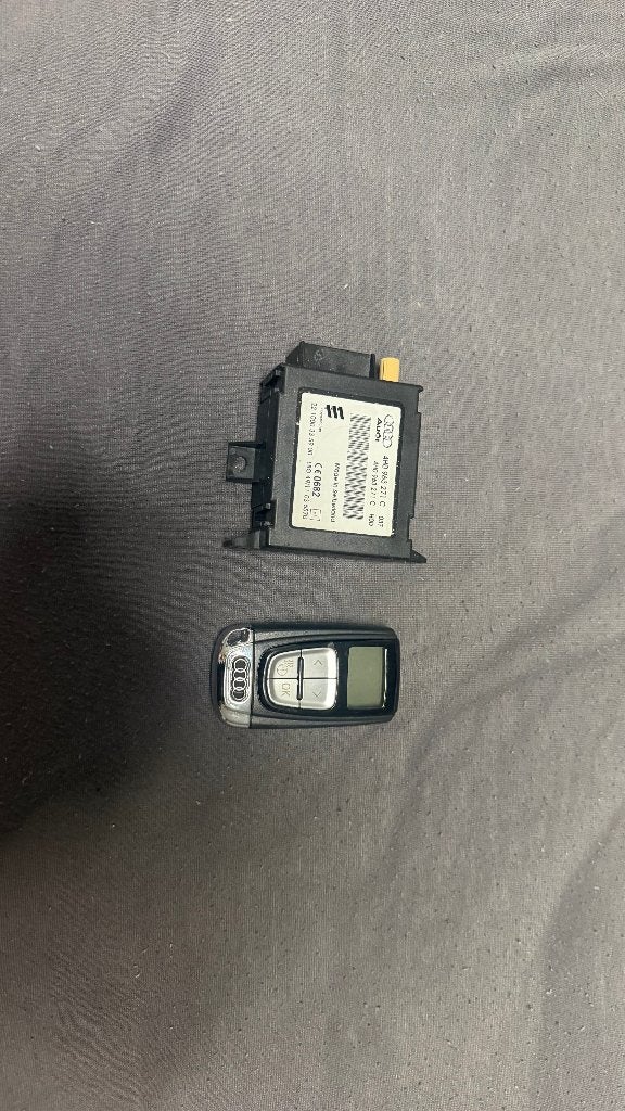 Audi Webasto standkachel sleutel met kastje 4H0 963 271 C, Ophalen of Verzenden, Gebruikt, Audi