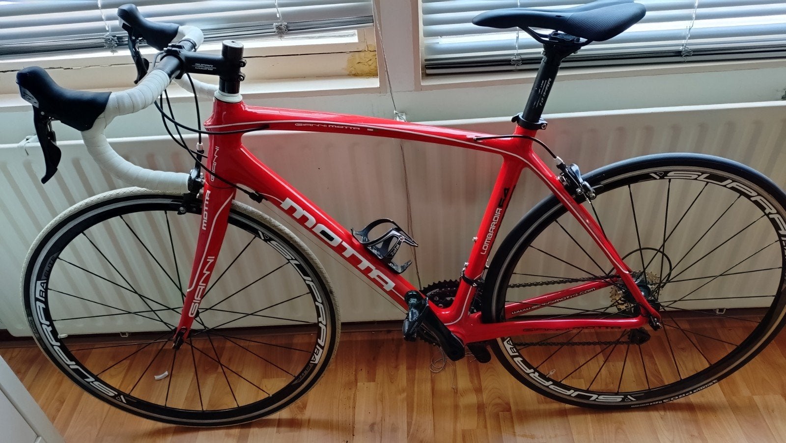 Gianna Motta carbon racefiets, Fietsen en Brommers, Fietsen | Racefietsen, 28 inch, Carbon, 49 tot 53 cm, Zo goed als nieuw
