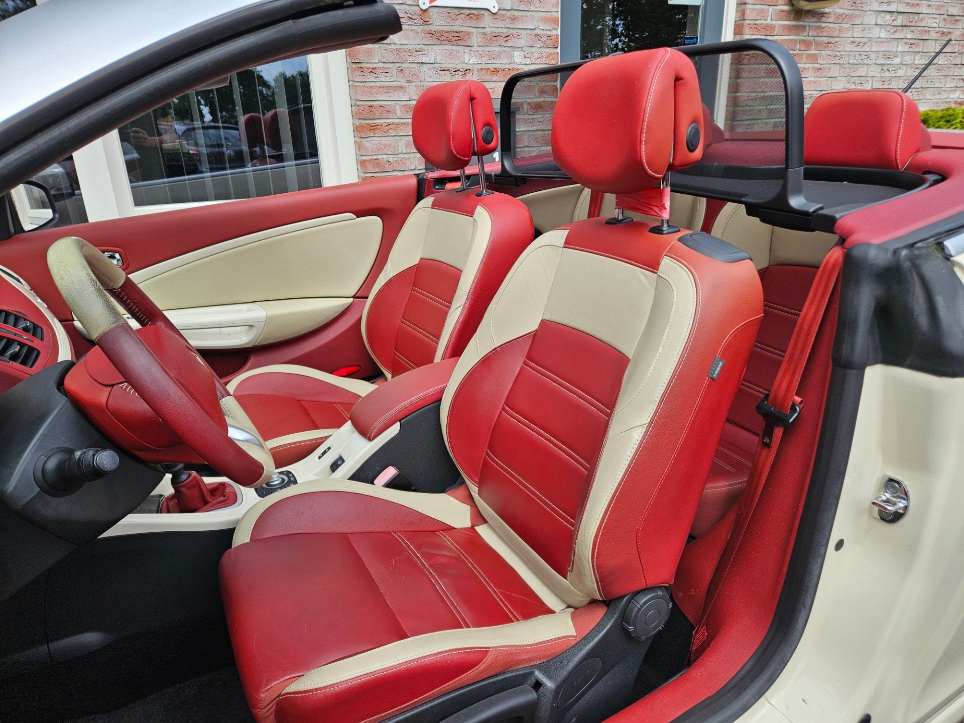 Renault Mégane Coupé-Cabriolet 1.4 TCE Floride Uniek! Cabr, Voorwielaandrijving, Euro 5, Automatische klimaatregeling, Gebruikt