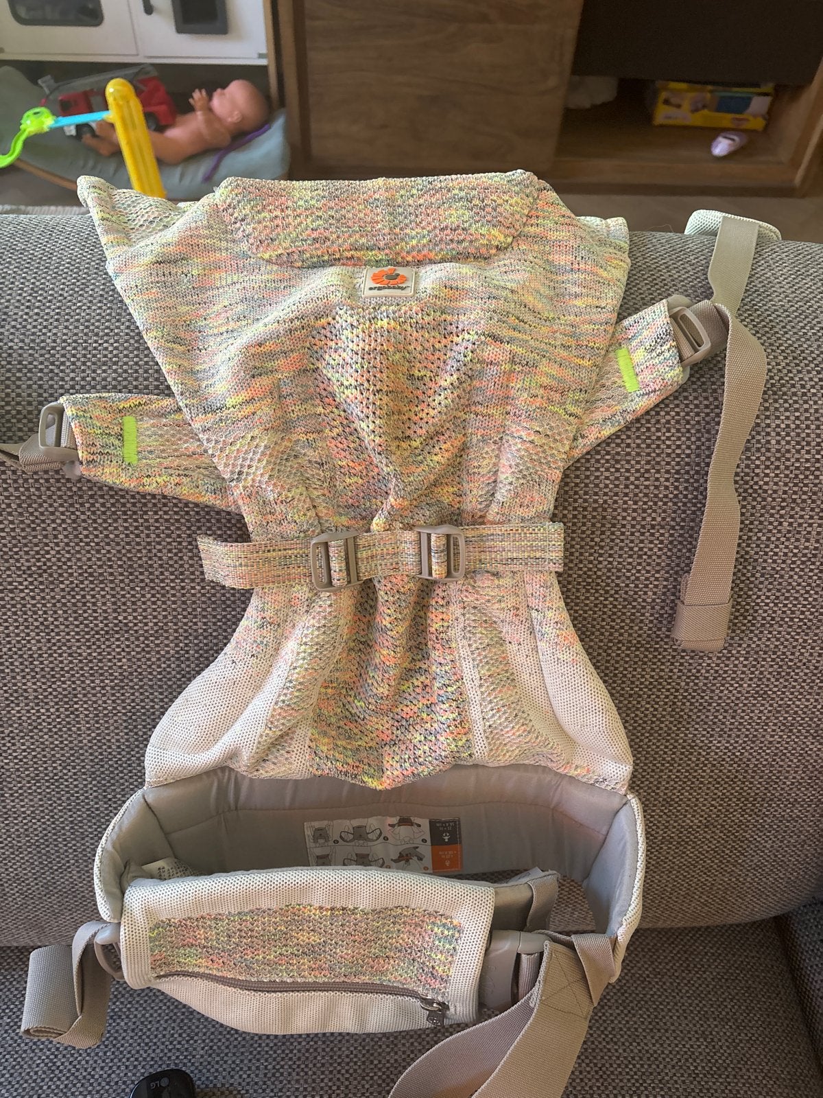 Ergobaby Aerloom Draagzak - Zo goed als nieuw, Kinderen en Baby's, Babydragers en Draagdoeken, Buik of Rug, Zo goed als nieuw