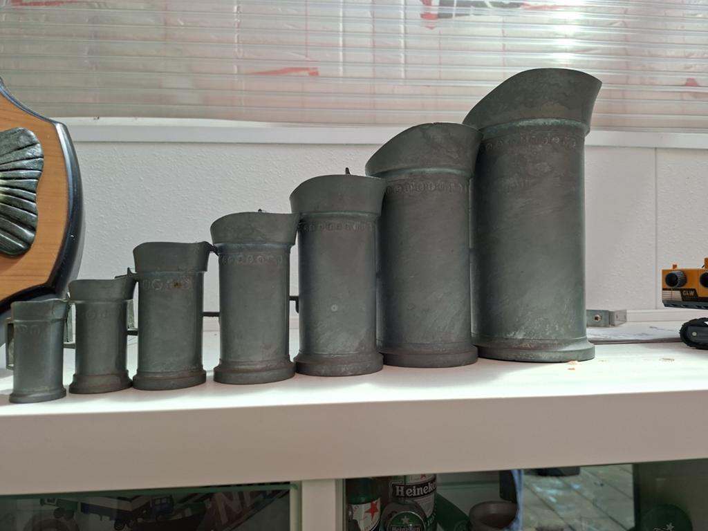 Antieke tinnen maatbekers set - 7 stuks, Antiek en Kunst, Antiek | Tin, Ophalen of Verzenden