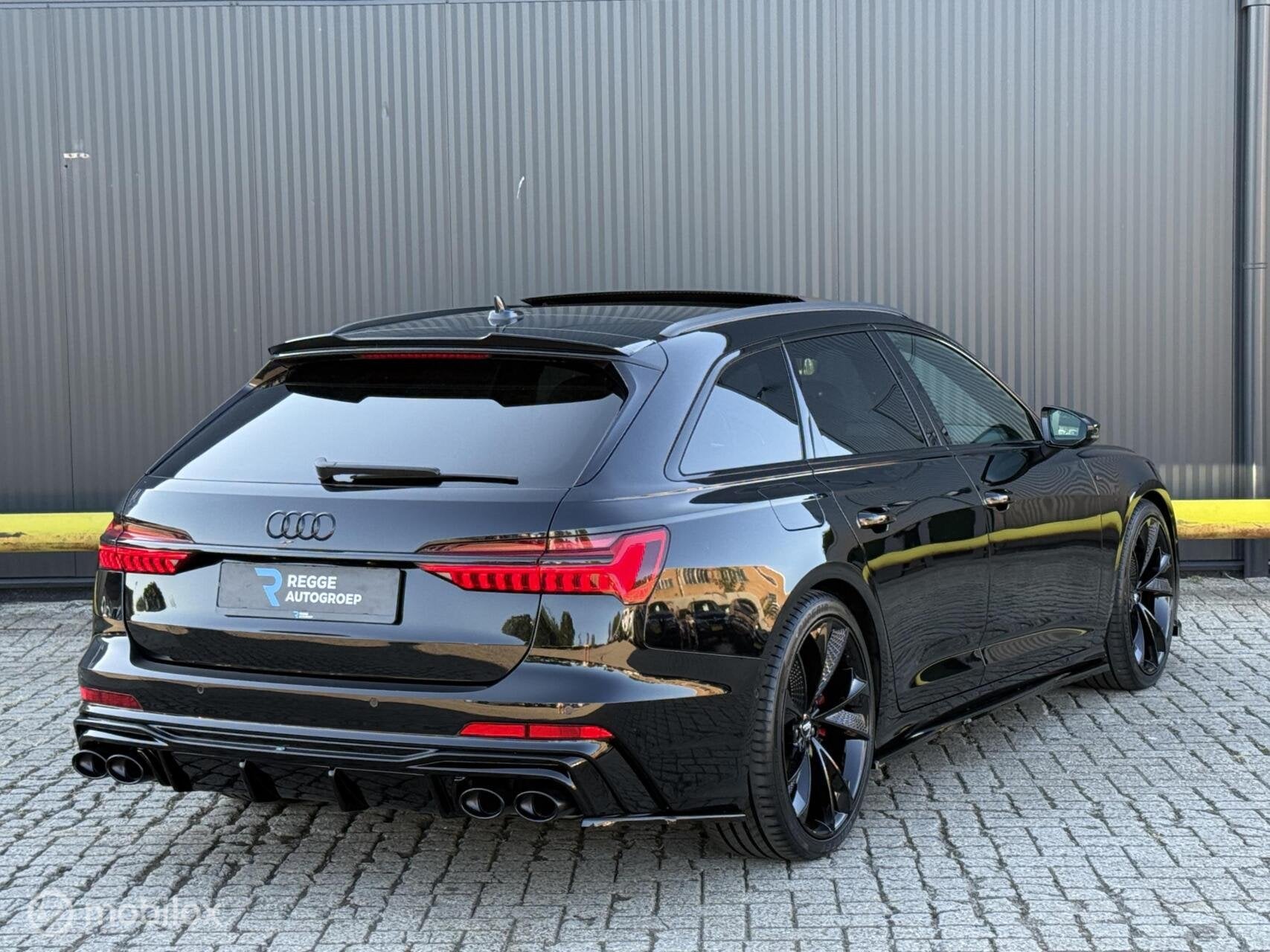 Audi A6 Avant 55 TFSI e quattro Competition MAXTON | S6, Auto's, Automaat, Gebruikt, 4 cilinders, Zwart