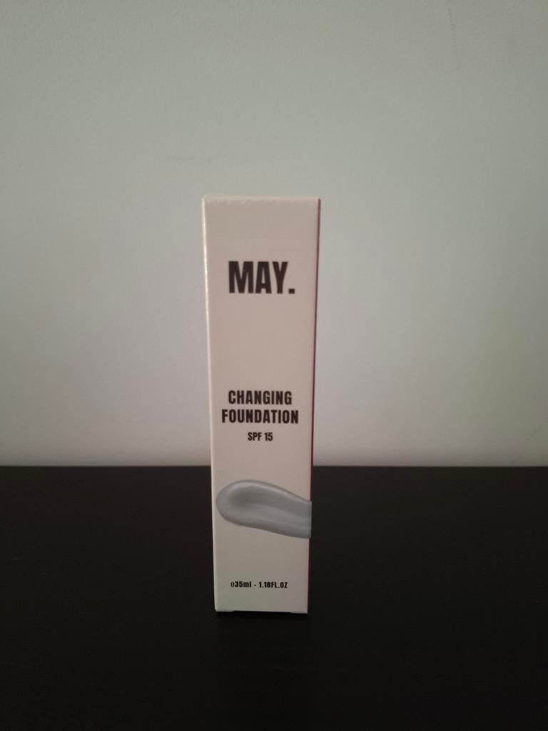 MAY. Changing Foundation SPF 15 - Nieuw in verpakking, Sieraden, Tassen en Uiterlijk, Uiterlijk | Cosmetica en Make-up, Ophalen of Verzenden