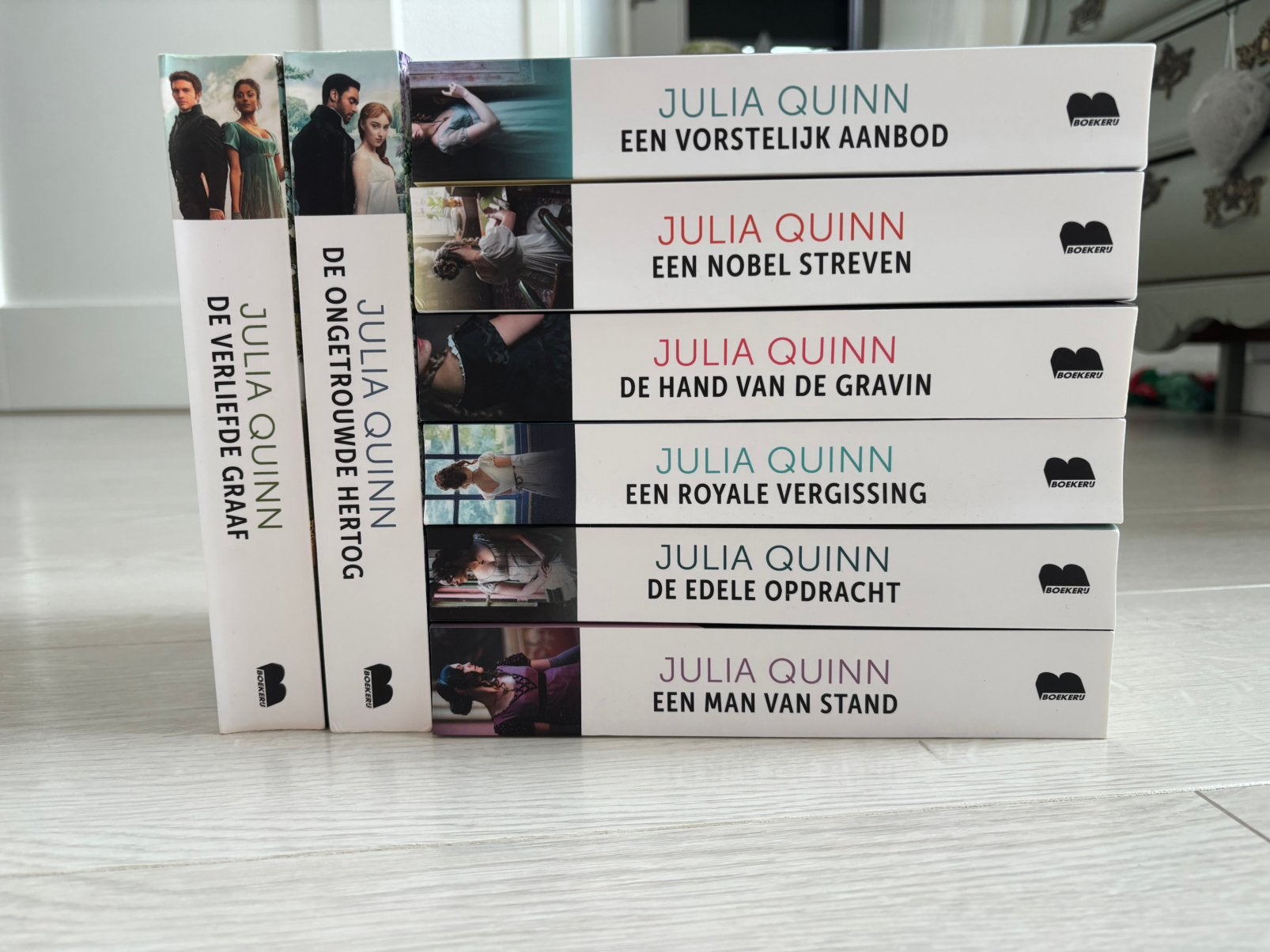 Bridgerton serie van Julia Quinn, Ophalen of Verzenden, Zo goed als nieuw