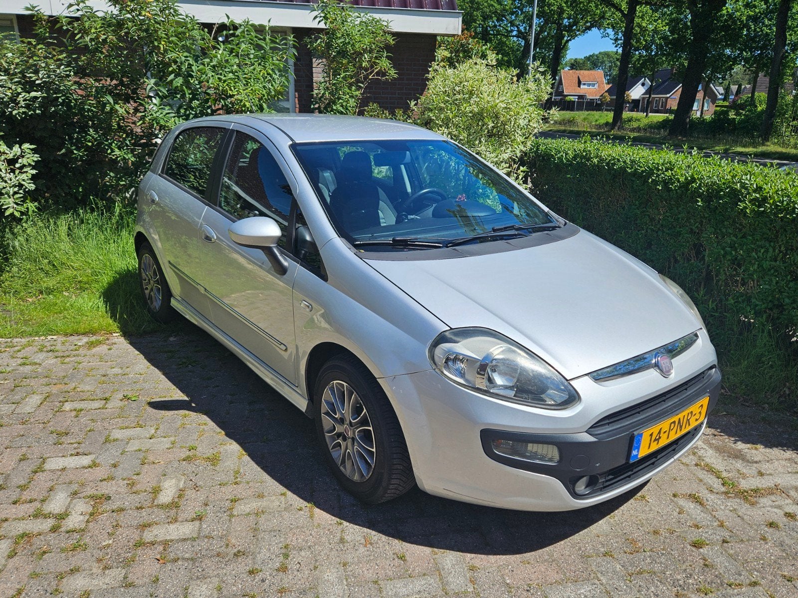 Fiat Punto 1.3 Multijet 62KW 5DR 2011 Grijs, Voorwielaandrijving, 4 cilinders, 400 kg, Origineel Nederlands