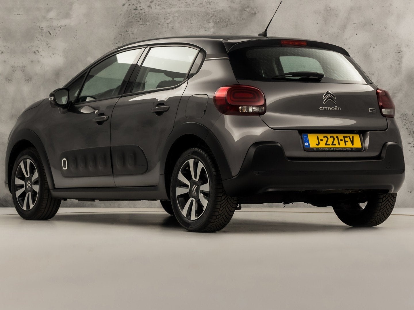 Citroën C3 1.2 PureTech S&S Sport Automaat (APPLE CARPLAY,, 12 maanden, Gebruikt, 1199 cc, 450 kg