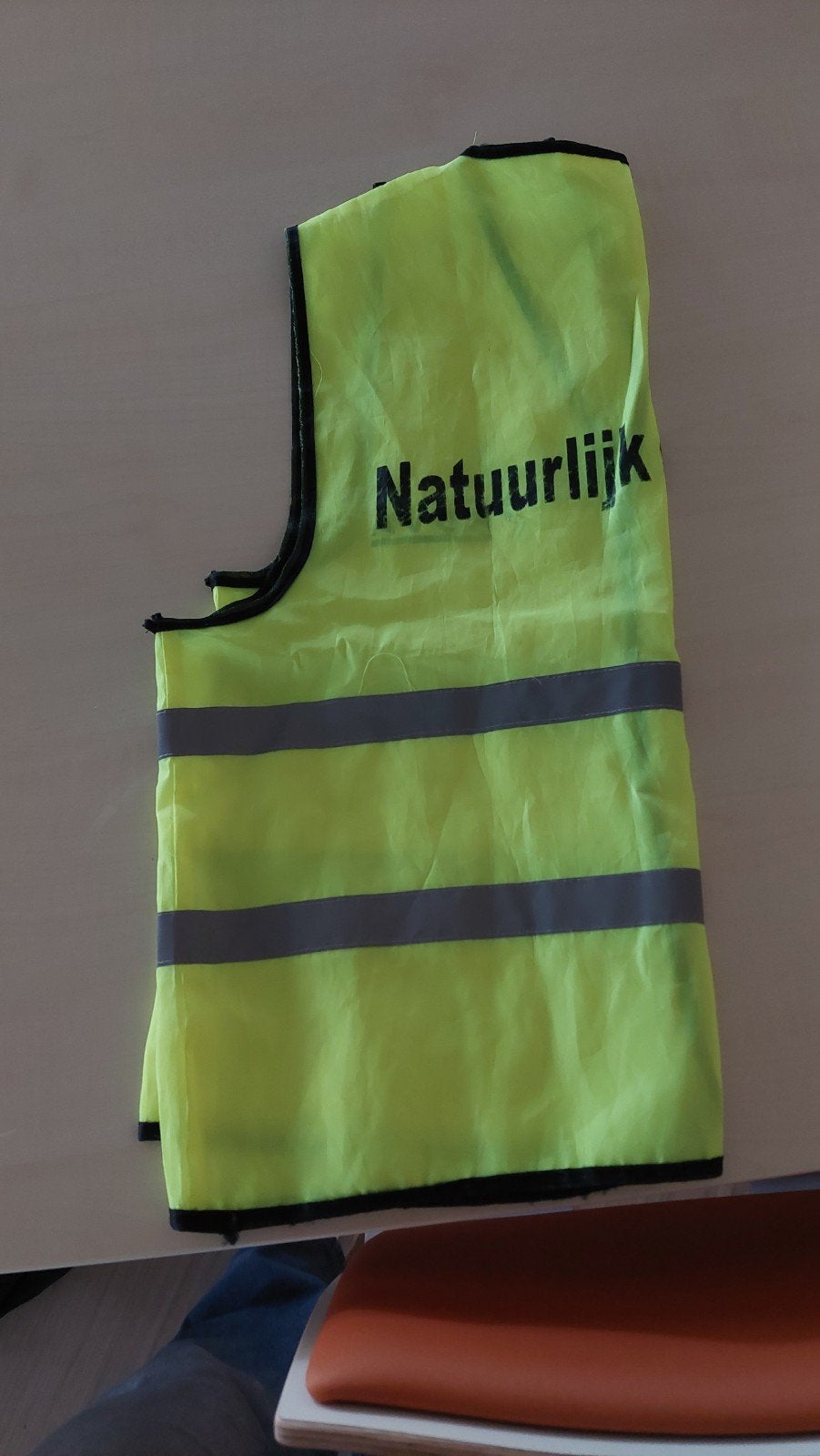 Veiligheidshesjes verschillende maten, Ophalen
