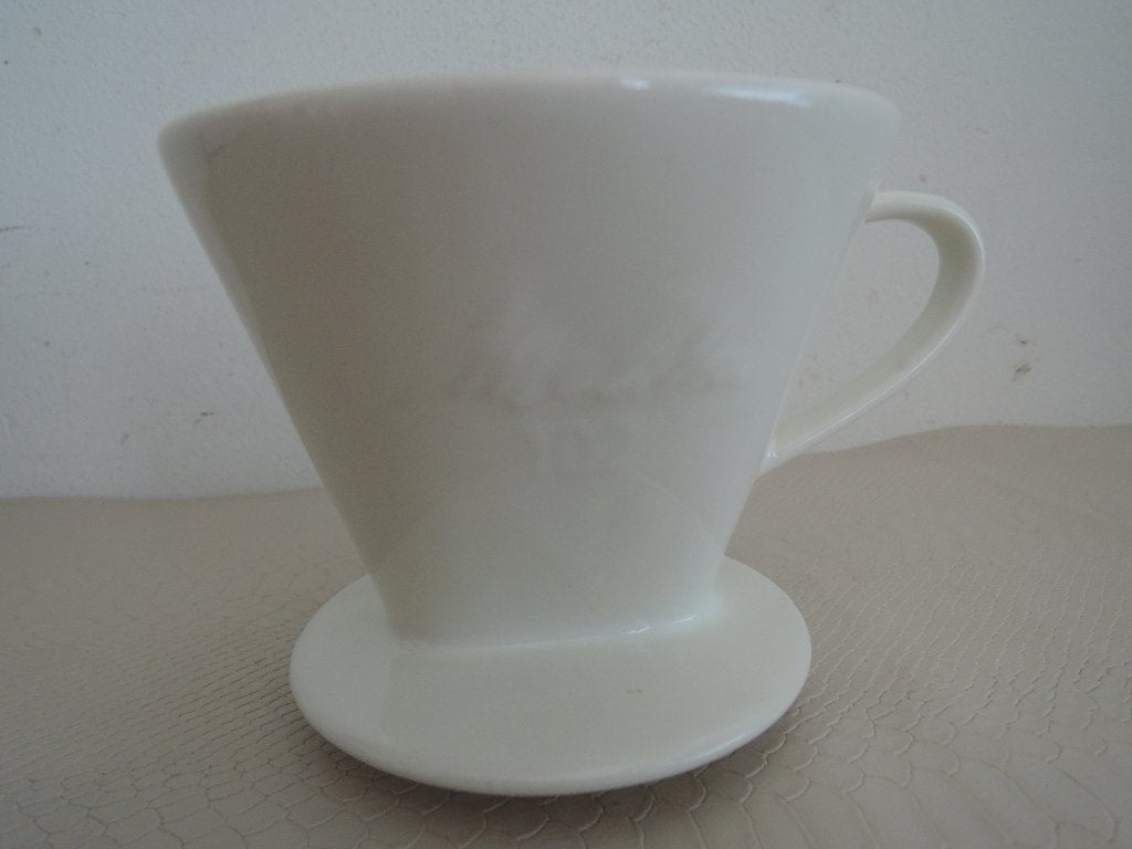 Onbeschadigde aardenwerk Melitta koffiefilter, Ophalen of Verzenden, Zo goed als nieuw, Steen/keramiek, Beige