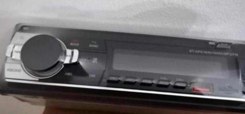 NIEUWE Bluetooth autoradio met afstandsbediening 4x60 watt., Ophalen of Verzenden
