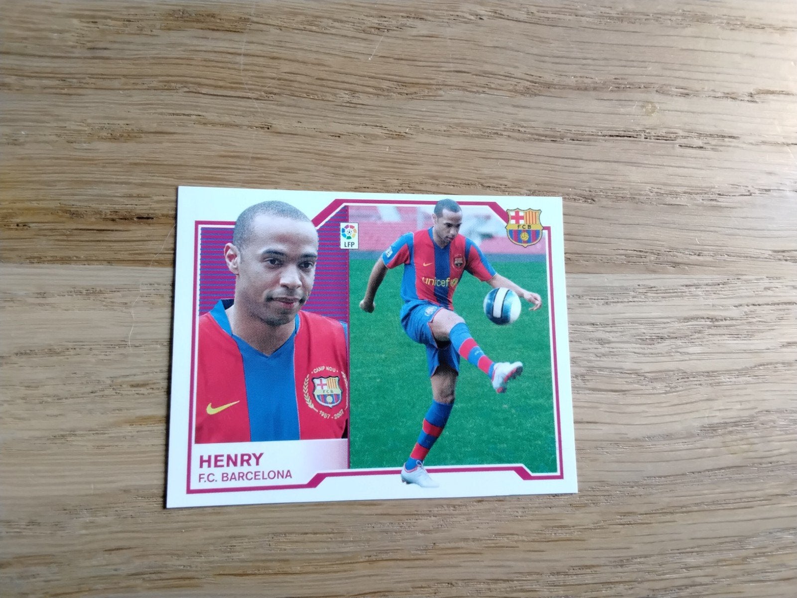 Panini Sticker Thierry Henry Barcelona Liga 2007/08, Ophalen of Verzenden, Zo goed als nieuw, Poster, Plaatje of Sticker