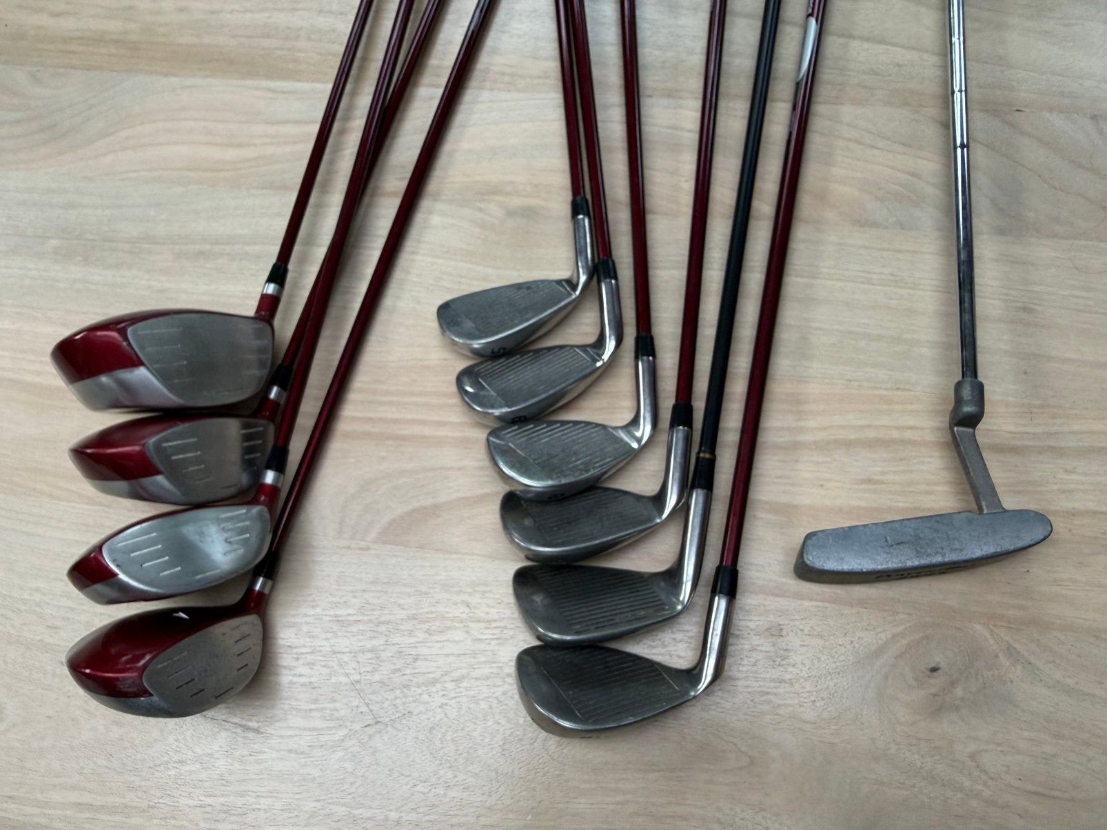 Foto 7 van Complete St. George golfset clubs en tas