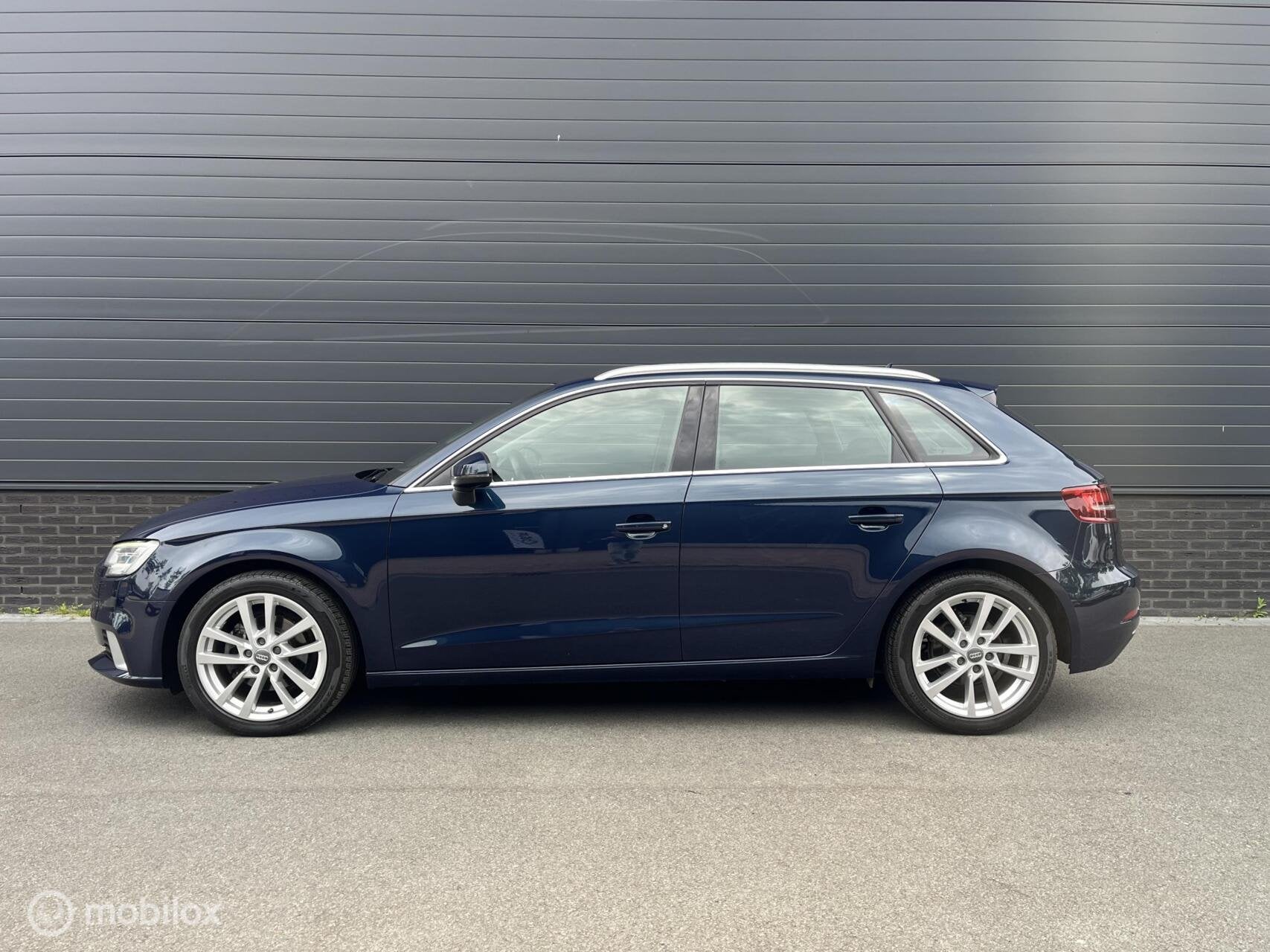Audi A3 Sportback 1.0 TFSI Sport CLIMA*NAV*PDC*STOELVERW*ENZ, Auto's, Audi, Voorwielaandrijving, Gebruikt, Huisgarantie, Met garantie (alle)