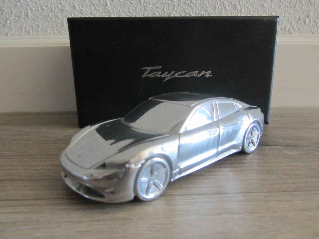 Porsche Taycan Presse Papier, Paperweight, Hobby en Vrije tijd, Modelauto's | 1:43, Ophalen of Verzenden, Nieuw, Auto, Overige merken
