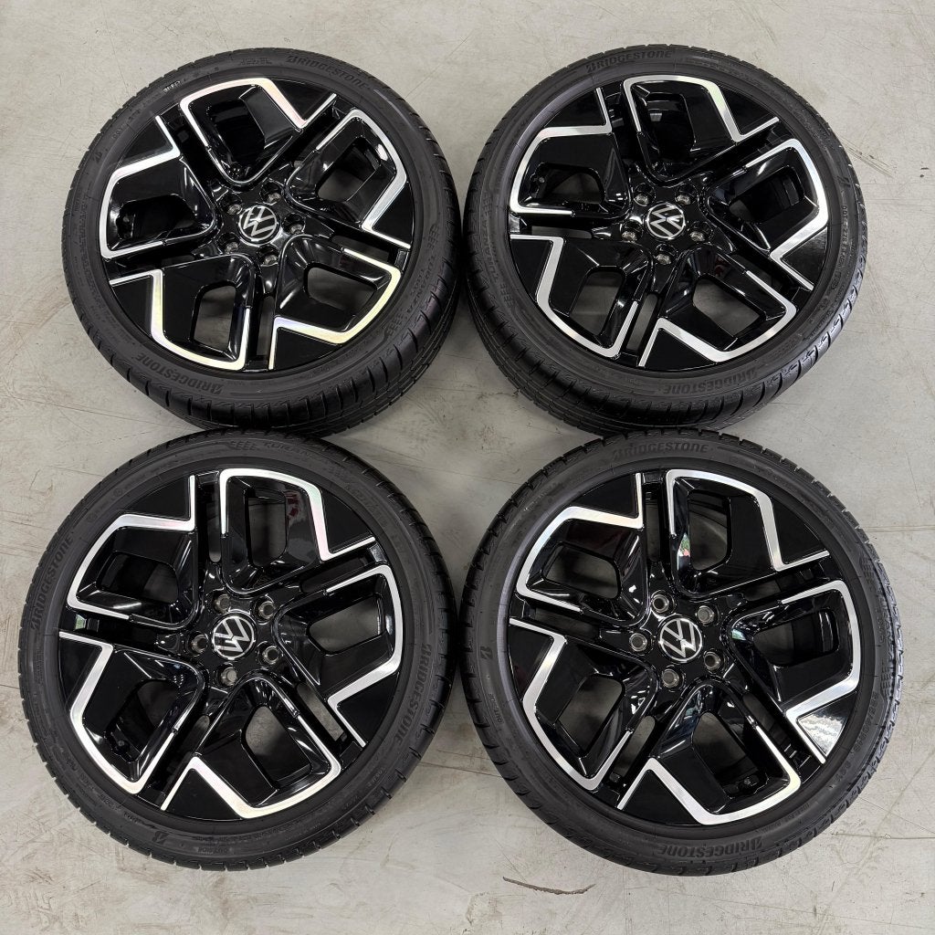 18" Org. VW Golf 8 Winterset R-line York Velgen Winterbanden, 18 inch, Banden en Velgen, Niet ingevuld, Nieuw