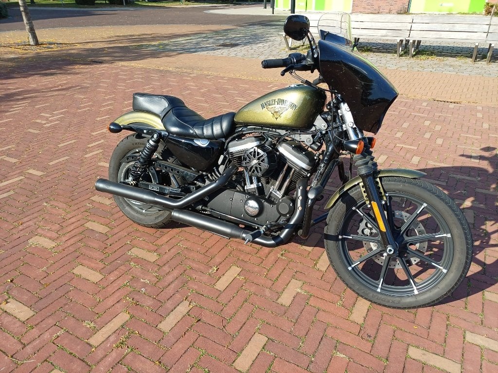 Harley Davidson Sportster Iron XL 883, 2 cilinders, Occasion, 883 cc, Particulier