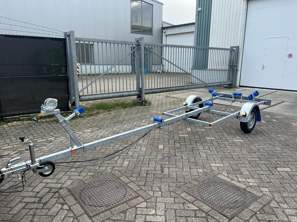 Nieuwe WF Liner TTH 750RB 750KG Boottrailer Boten Tot 5.60m, Watersport en Boten, Overige merken, TTH WATERSPORT, Nieuw, 6 m