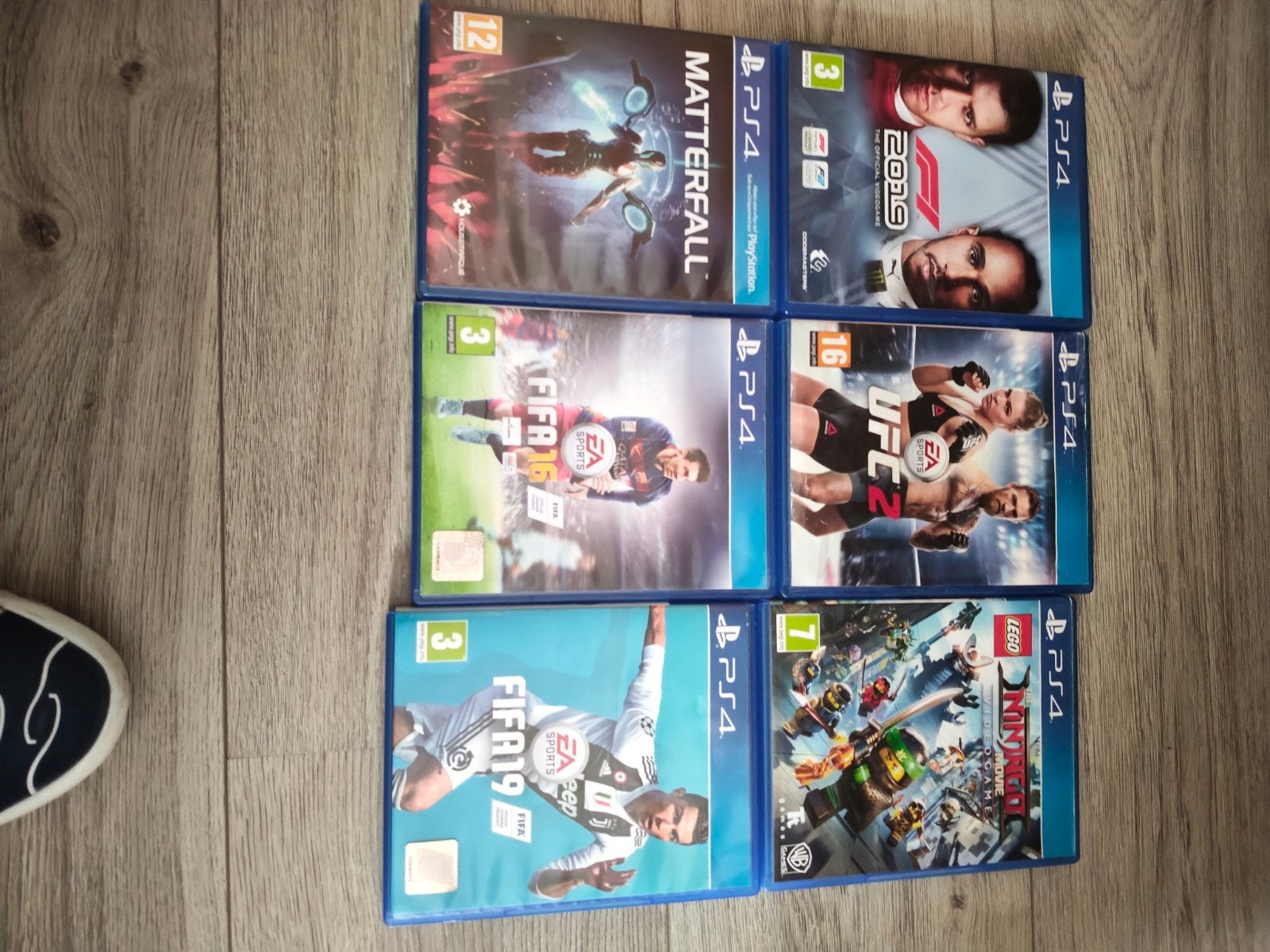 Lego ninjago, matterfall, Fifa 16,19 ps4, Spelcomputers en Games, Games | Sony PlayStation 4, Ophalen of Verzenden, Zo goed als nieuw
