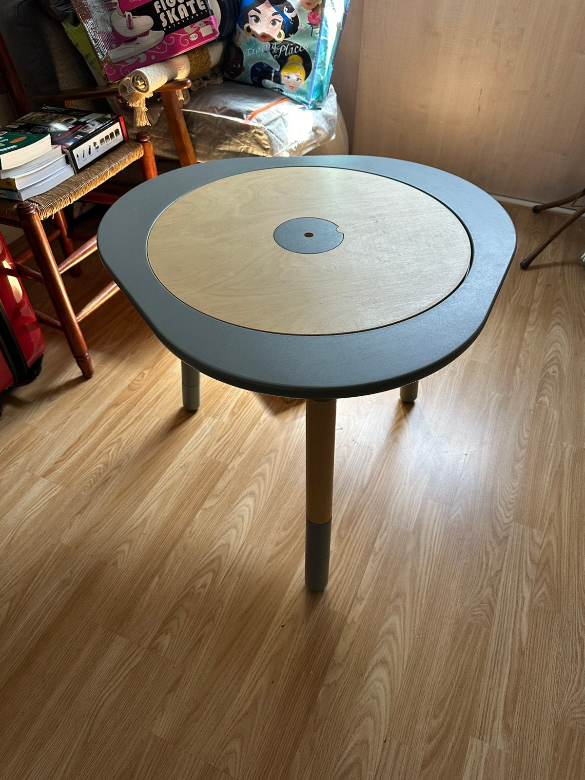 Stokke MuTable V1, Ophalen, Gebruikt, Rechthoekig, 50 tot 100 cm