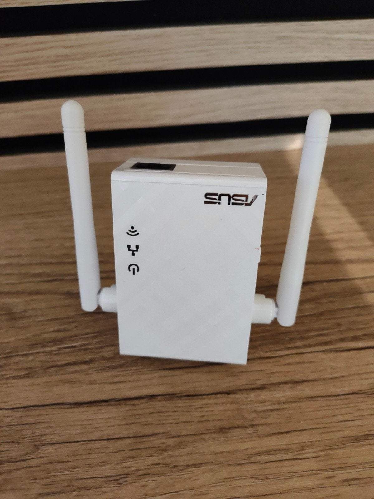 ASUS RP-N12 N300 Wi-Fi Range Extender / Access Point, Ophalen of Verzenden, Zo goed als nieuw, Router, ASUS