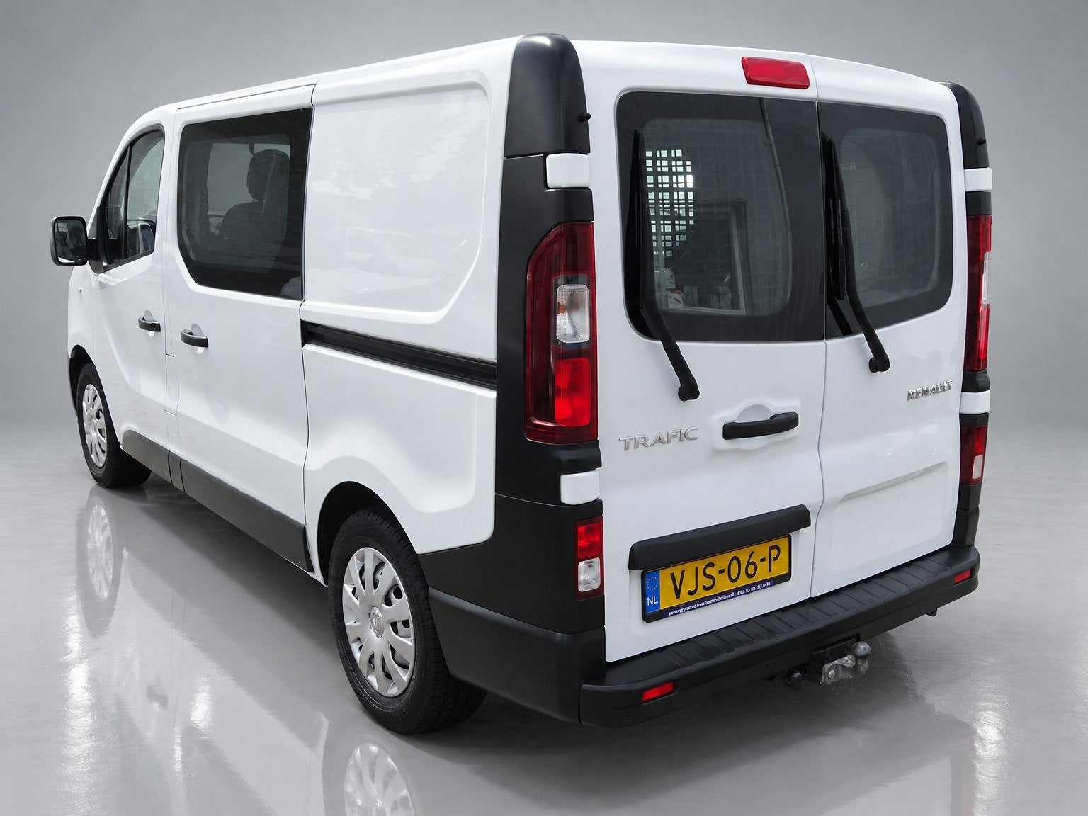 Renault Trafic 2.0 dCi 120 T29 L1H1 2 x SCHUIFDEUR AIRCO NAV, Voorwielaandrijving, Dealer onderhouden, Gebruikt, 4 cilinders