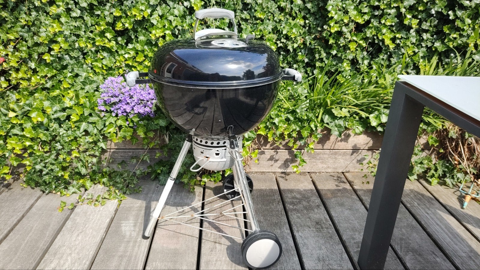Weber BBQ 47cm (nieuwe thermo), Tuin en Terras, Houtskoolbarbecues, Ophalen of Verzenden