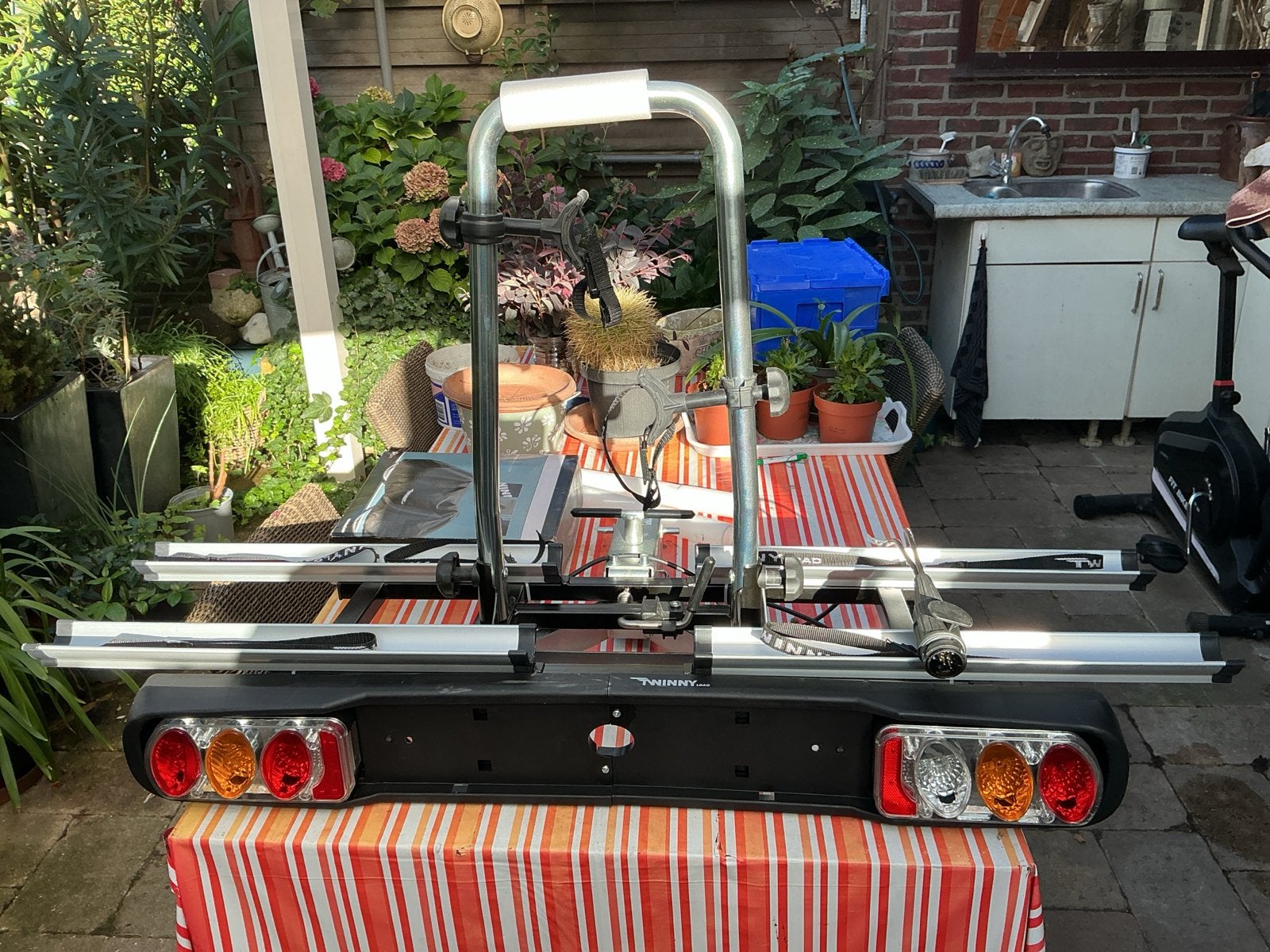 Twinny Load e-Base fietsendrager voor 2 (e-)fietsen, Ophalen, Zo goed als nieuw, 2 fietsen, Trekhaakdrager