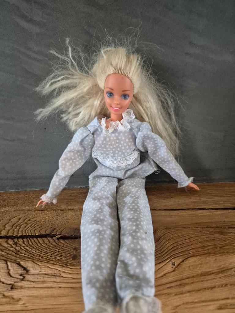 Mattel slaap Barbie, Ophalen of Verzenden, Zo goed als nieuw, Pop