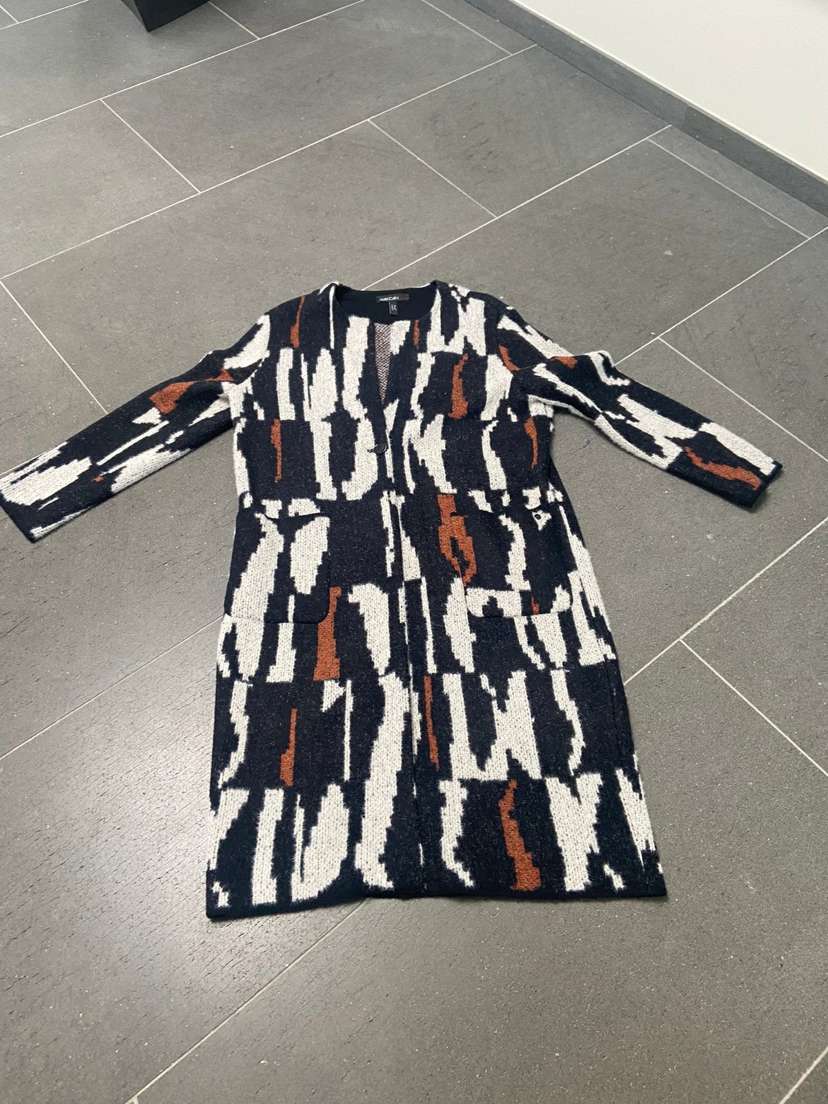 Marc Cain vest.  Nieuw., Kleding | Dames, Marc Cain, Overige kleuren, Verzenden, Maat 42/44 (L)