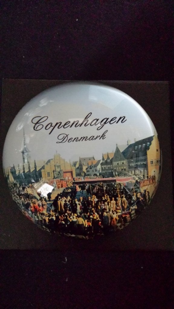 Presse Papier <> Souvenir Copenhagen, TIVOLI Denmark, 8x3 cm, Ophalen of Verzenden