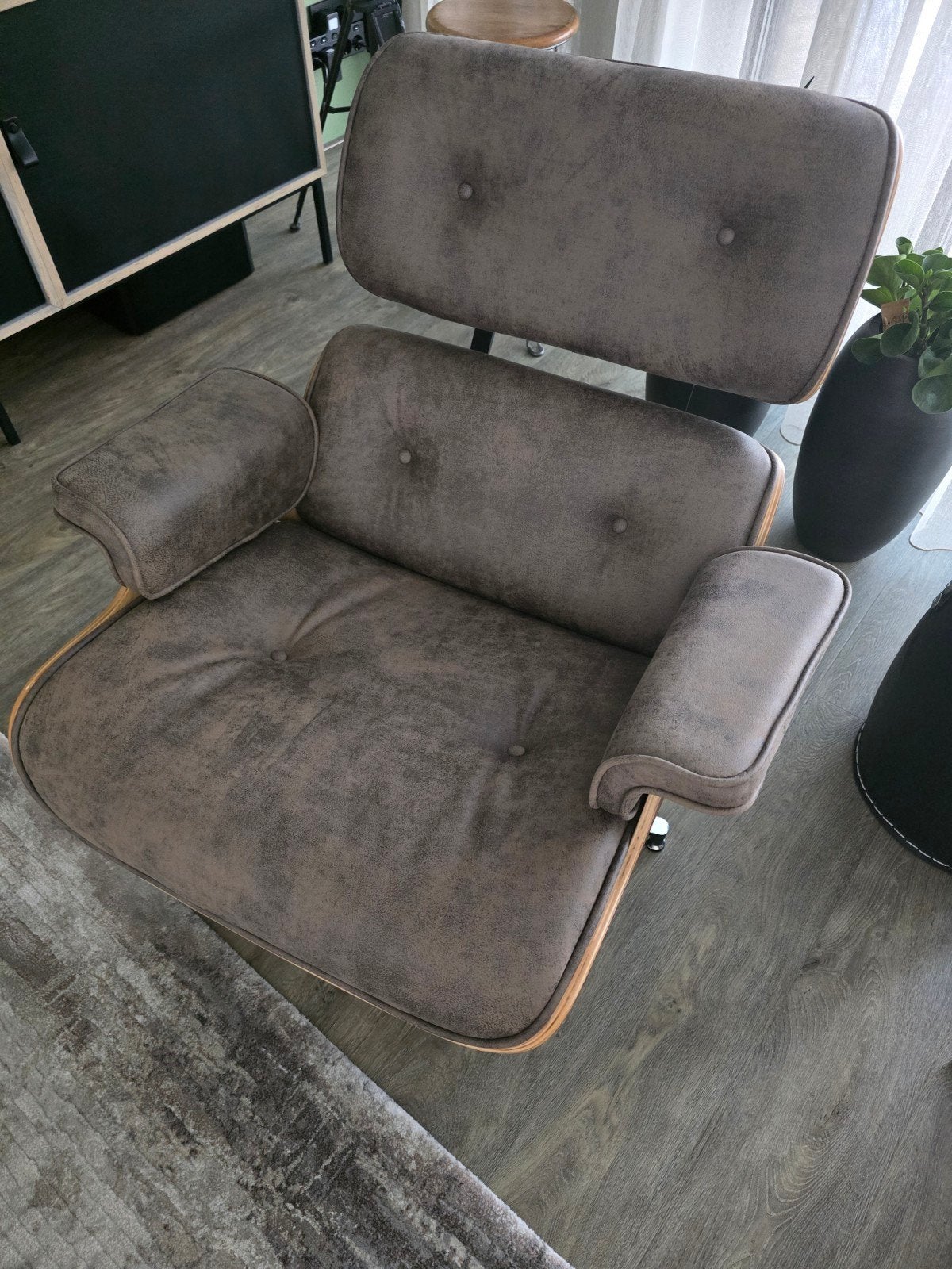 Lounge chair Eames style, Ophalen, Zo goed als nieuw
