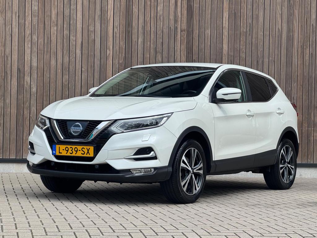 Nissan Qashqai 1.6 N-Connecta |Trekhaak|Navi|360 Camera|, Auto's, Nissan, Voorwielaandrijving, Gebruikt, 4 cilinders, 1290 kg
