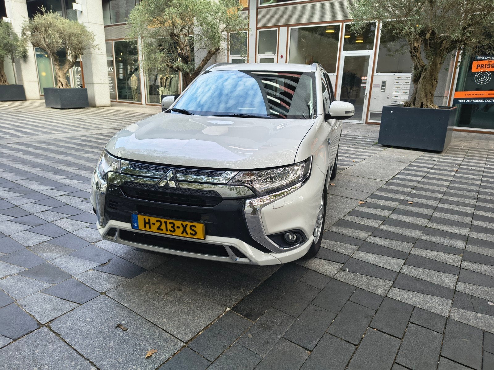 Mitsubishi Outlander 2.4 Dohc Mivec Phev 240pk 4WD Aut 2020, Automaat, Dealer onderhouden, Stof, Outlander