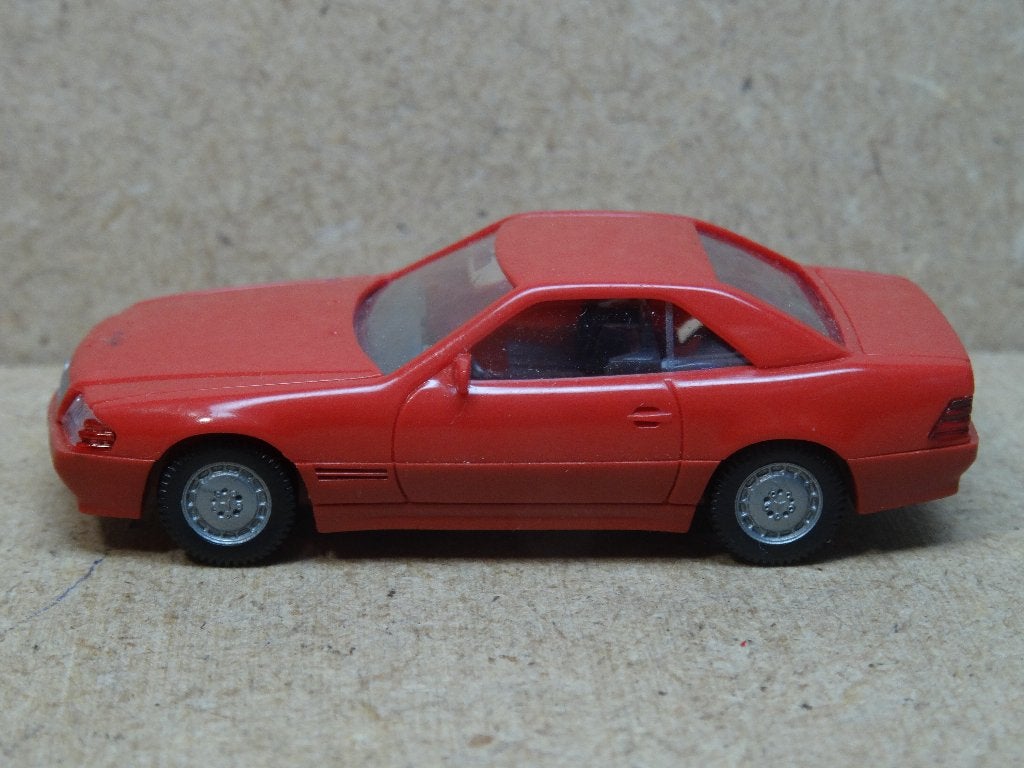 WIKING 1/87, MERCEDES Benz 500 SL Rood, Zie Foto`s, Hobby en Vrije tijd, Ophalen of Verzenden, Zo goed als nieuw, Auto, Wiking