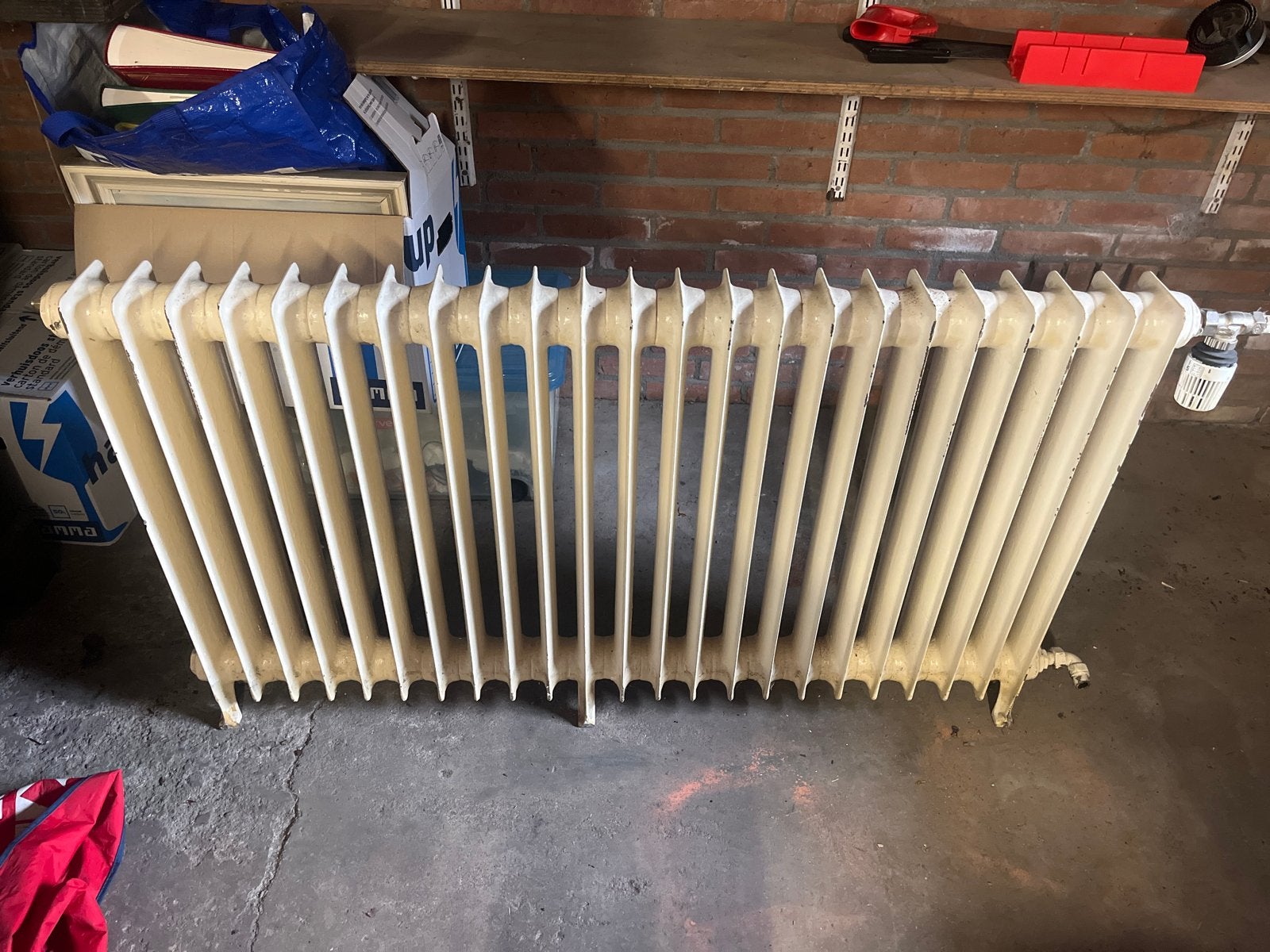 Loodzware vintage ijzeren radiator - 130x75x11 cm, Doe-het-zelf en Verbouw, Verwarming en Radiatoren, Ophalen, 30 tot 80 cm, Gebruikt