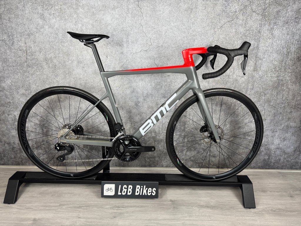 Nieuw! BMC Teammachine SLR Shimano 105 Di2 Carbon Cockpit